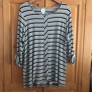 DB Sunday W 3X black and white striped top